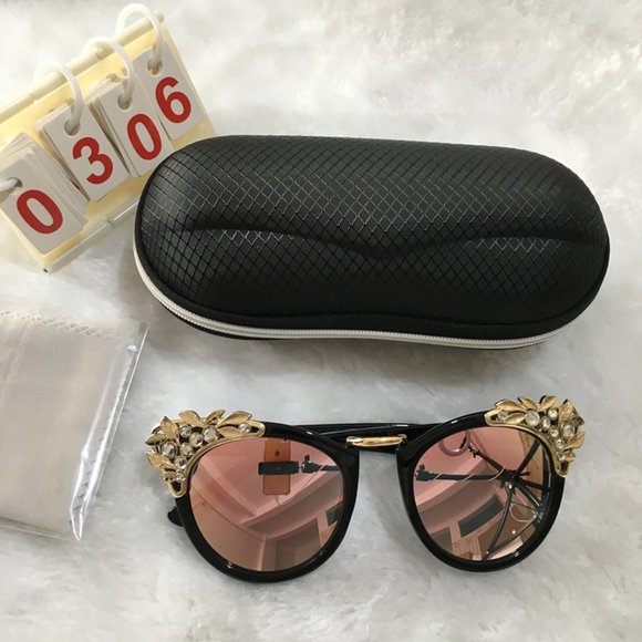 Accessories - Black Frame Pink Cat Eyes Lens Sunglasses